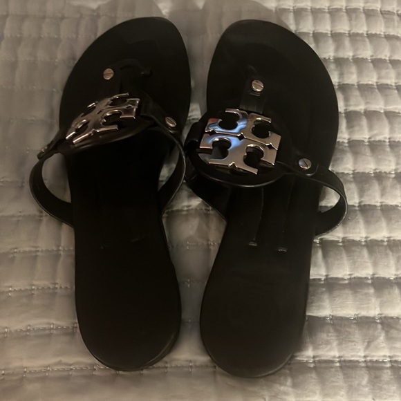 Tory Burch sandals - Picture 2 of 8